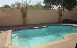 3 Bedroom Townhouse in Waterval East