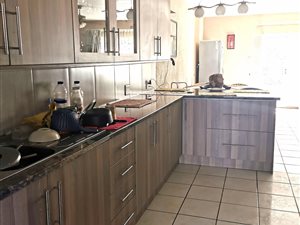 3 Bed Duplex in Primrose