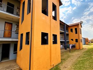 2 Bed Apartment in Tembisa
