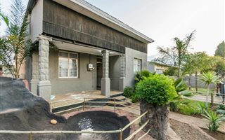 3 Bedroom House in Krugersdorp West