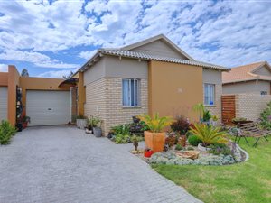 3 Bed House in Pacaltsdorp