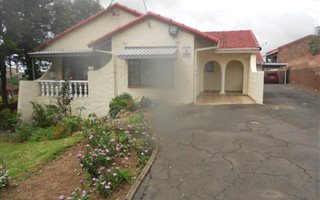4 Bedroom House in Burlington Heights