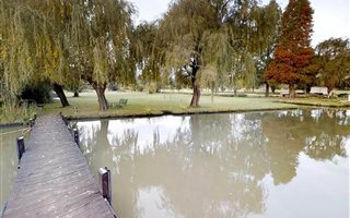 6 Bedroom House in Miravaal