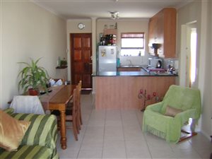 2 Bed Flat in Somerset West Central