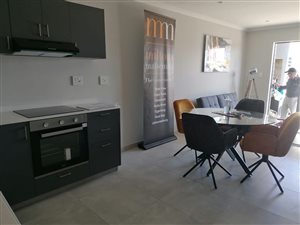 2 Bed Apartment in Parklands East
