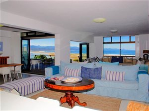 3 Bed Apartment in Poortjies