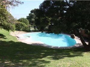 2 Bed Apartment in Green Point