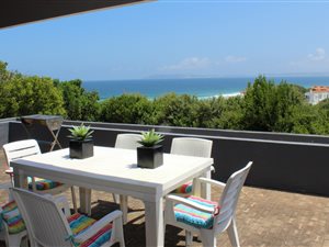 4 Bed House in Keurboomstrand