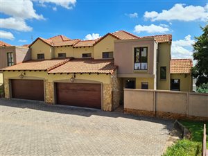 3 Bed Duplex in Allens Nek