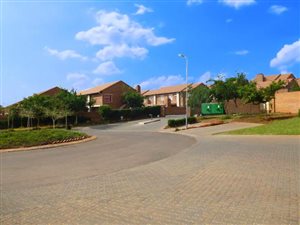 2 Bed Apartment in Hazeldean (Silverlakes Surroundings)