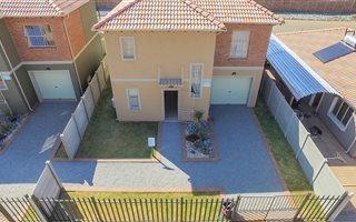 4 Bedroom House in Alberton