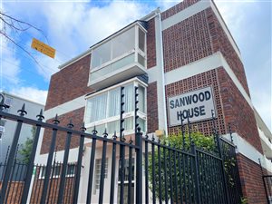 2 Bed Apartment in Claremont Upper