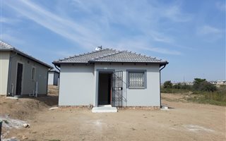 2 Bedroom House in Riverside View Ext 6