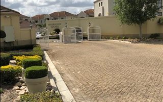 2 Bedroom Apartment in Vredekloof