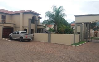 6 Bedroom Duplex in Burgersfort