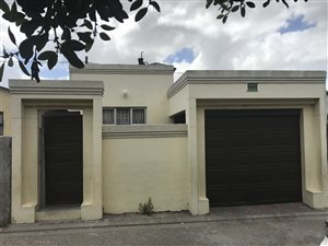 2 Bed House in Crossroads