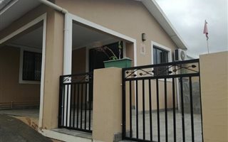 3 Bedroom House in Caneside