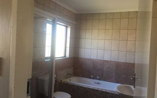 3 Bedroom House in Thatchfield