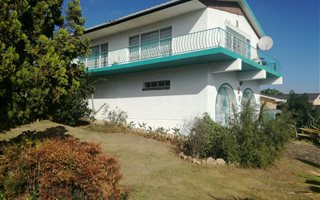 3 Bedroom House in Van Riebeeck Heights