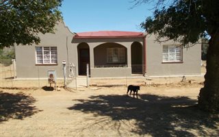 6 Bedroom House in Smithfield