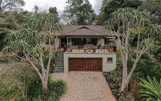 4 Bedroom Townhouse in Kloof