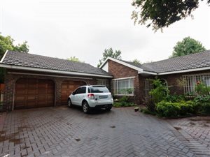 3 Bed House in Golf Park