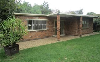 3 Bedroom House in Mayfield Park