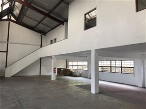 414 m² Industrial space in Maxmead