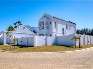 2 Bed House in Radloff Park