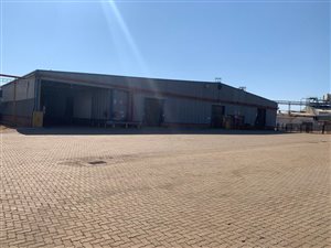 3345 m² Industrial space in Rosslyn