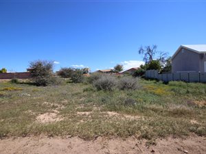 1019 m² Land available in Oudtshoorn