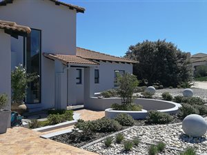 4 Bed House in Langebaan Country Estate