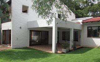4 Bedroom House in Bryanston