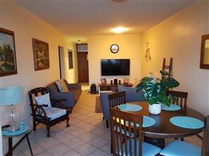 2 Bed Apartment in Humewood
