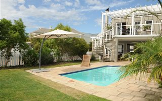 5 Bedroom House in Thesen Islands