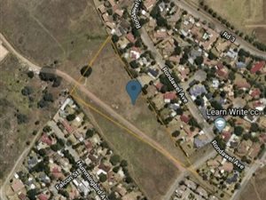 1.9 ha Land available in Allens Nek