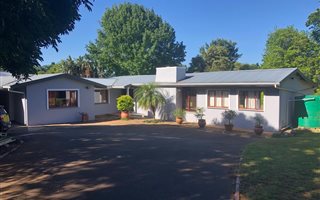 3 Bedroom House in Forest Hills