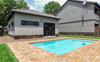 3 Bedroom Townhouse in Cloverdene