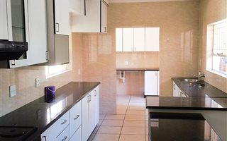 4 Bedroom House in Bryanston
