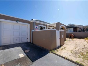 3 Bed House in Goodwood Estate