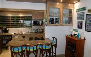 2 Bedroom Flat in Brighton Beach