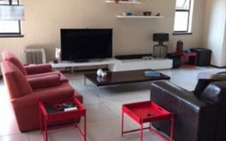2 Bedroom Apartment in Melrose