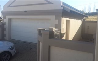 3 Bedroom Townhouse in Doringkruin