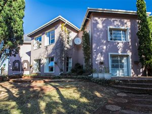 4 Bedroom House in Golf View