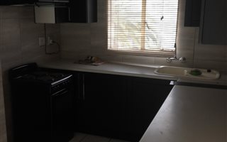 2 Bedroom Apartment in Verwoerdpark