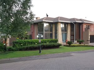 4 Bed House in Mantevrede