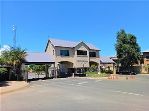 800 m² Land available in Helderwyk