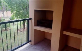 2 Bedroom Apartment in Wilgeheuwel