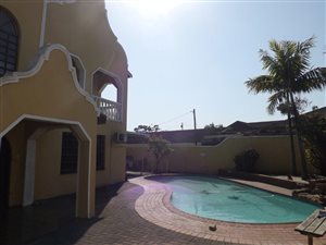 7 Bedroom House in Bonela