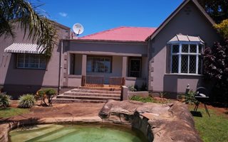 4 Bedroom House in Rossburgh